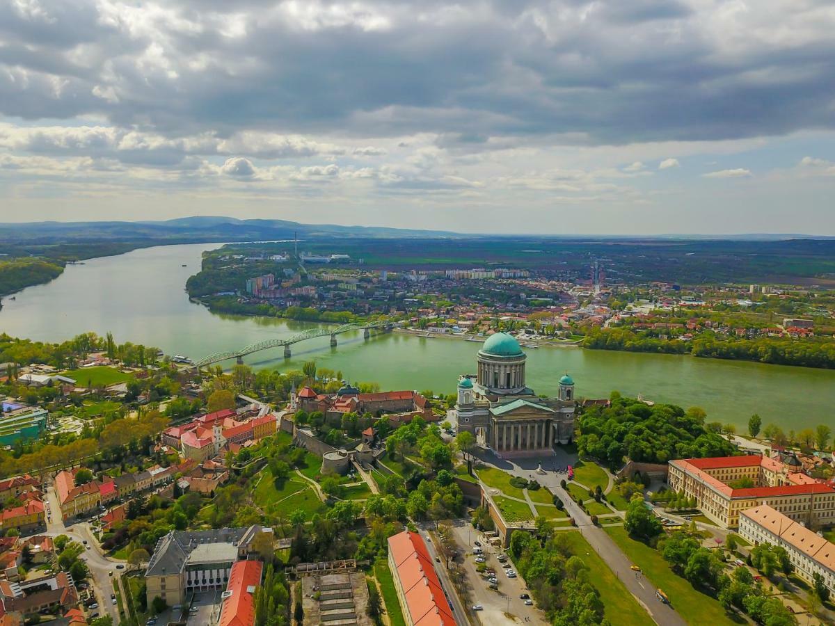 Szent Kristof Panzio Esztergom Exterior photo